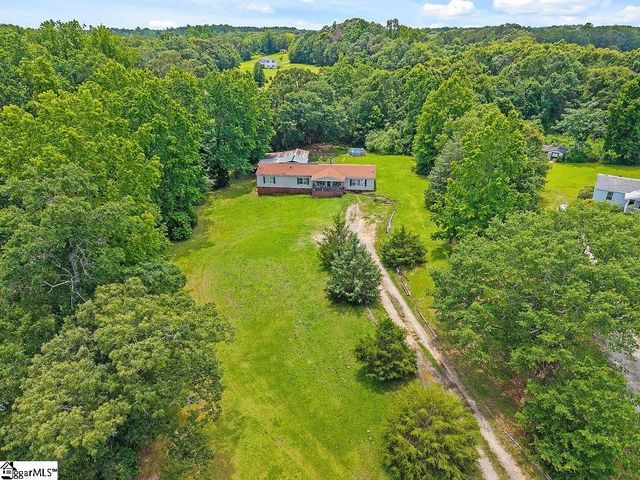136 Topaz Drive, Gray Court, SC 29645