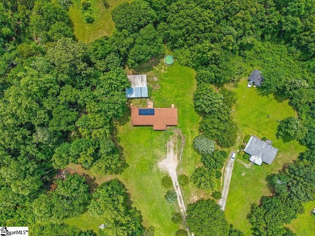 136 Topaz Drive, Gray Court, SC 29645