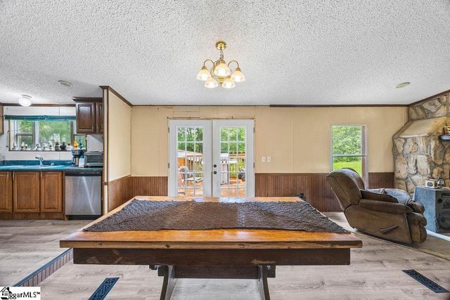 136 Topaz Drive, Gray Court, SC 29645
