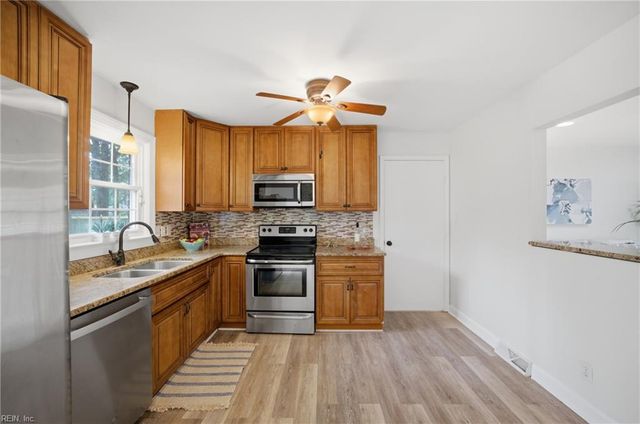 5513 W Norfolk RD, Portsmouth, VA 23703