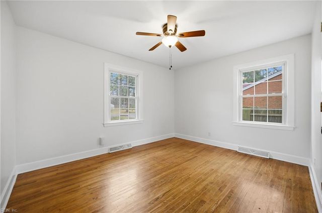 5513 W Norfolk RD, Portsmouth, VA 23703