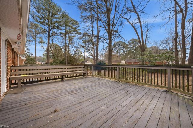 5513 W Norfolk RD, Portsmouth, VA 23703