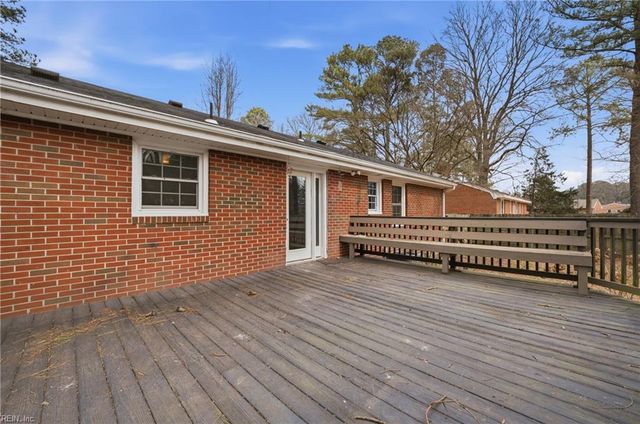 5513 W Norfolk RD, Portsmouth, VA 23703