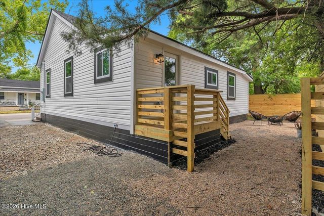 1109 Dock Street, Wilmington, NC 28401