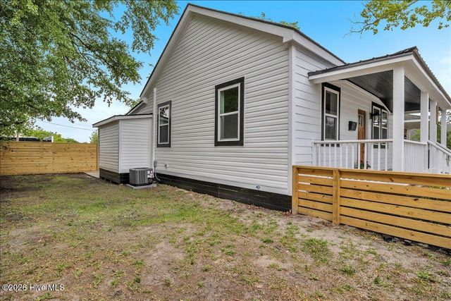 1109 Dock Street, Wilmington, NC 28401