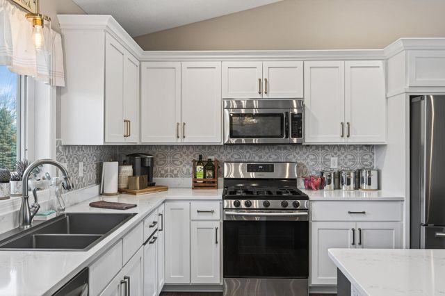 4349 218th Avenue NW, Oak Grove, MN 55303