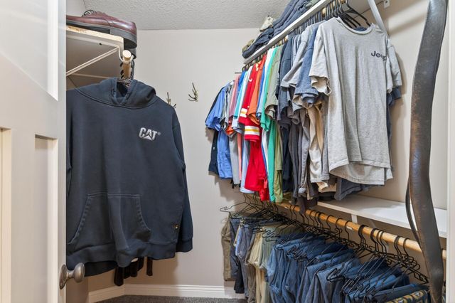 4349 218th Avenue NW, Oak Grove, MN 55303