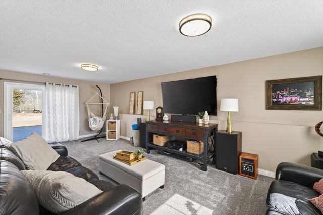 4349 218th Avenue NW, Oak Grove, MN 55303