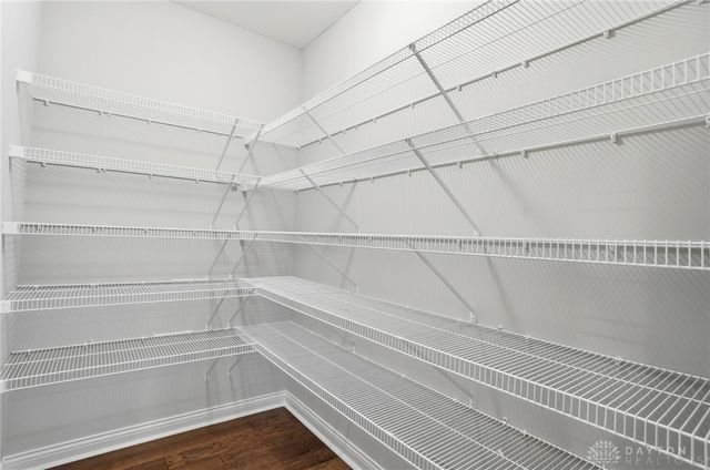 1524 Dell Glen Road, Dayton, OH 45458