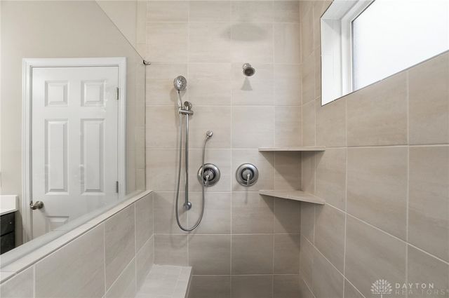 1524 Dell Glen Road, Dayton, OH 45458