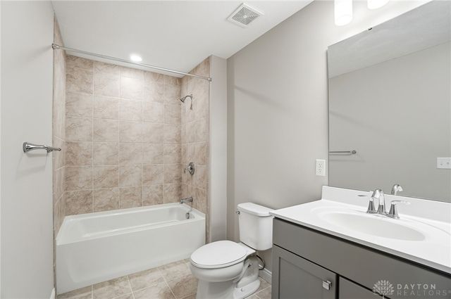 1524 Dell Glen Road, Dayton, OH 45458