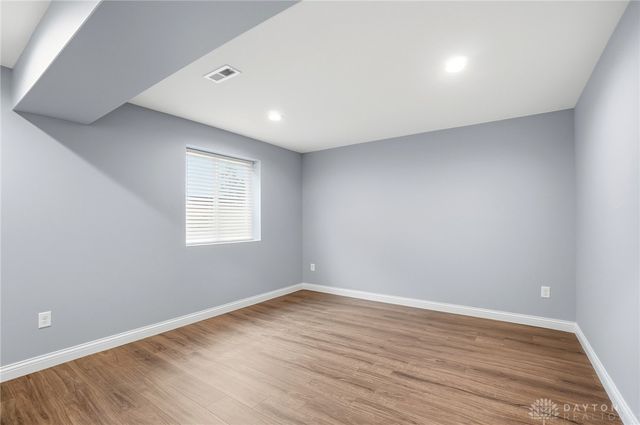 1524 Dell Glen Road, Dayton, OH 45458