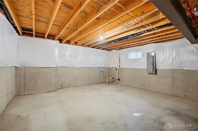 1524 Dell Glen Road, Dayton, OH 45458