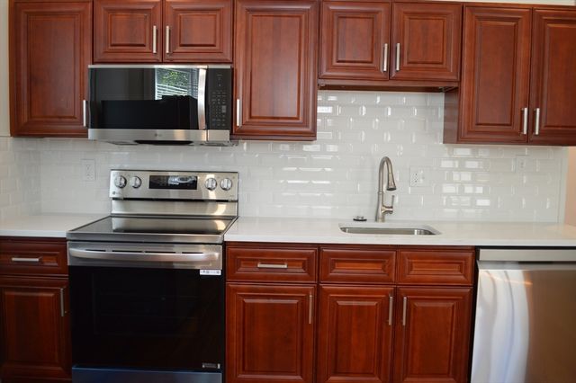 374B Centre St 2, Boston, MA 02130