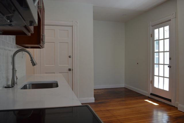 374B Centre St 2, Boston, MA 02130