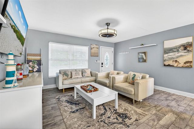 10050 84TH WAY, Largo, FL 33777