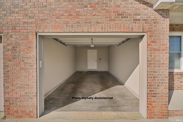 525 S 8th Avenue, Haubstadt, IN 47639