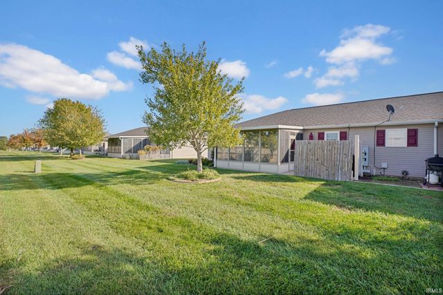 525 S 8th Avenue, Haubstadt, IN 47639