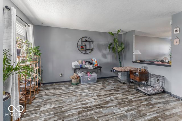 638 Harvest Meadow Way, New Whiteland, IN 46184