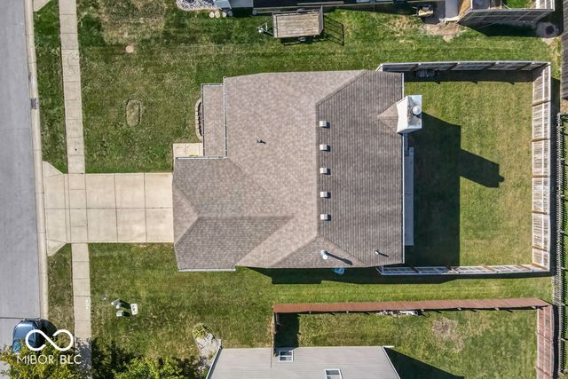 638 Harvest Meadow Way, New Whiteland, IN 46184