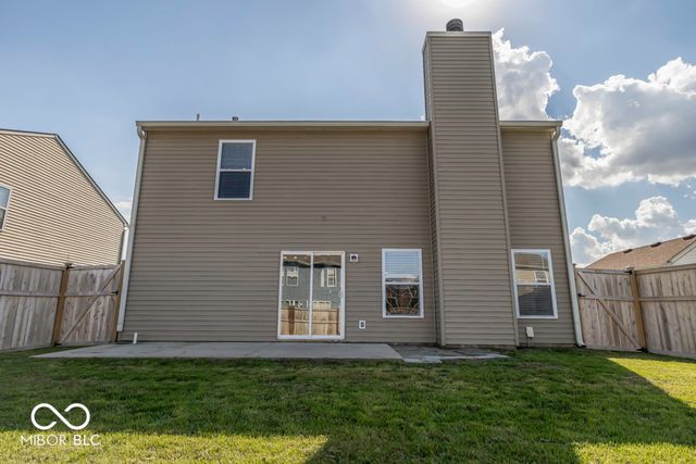 638 Harvest Meadow Way, New Whiteland, IN 46184