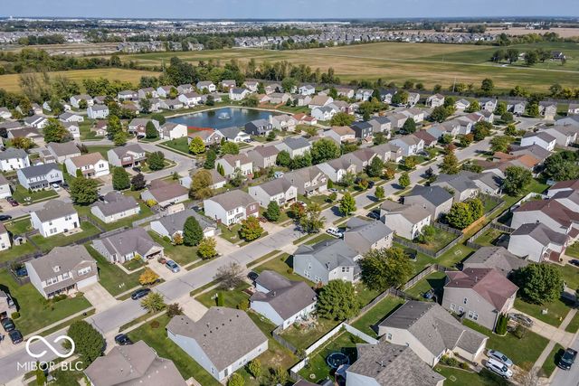 638 Harvest Meadow Way, New Whiteland, IN 46184