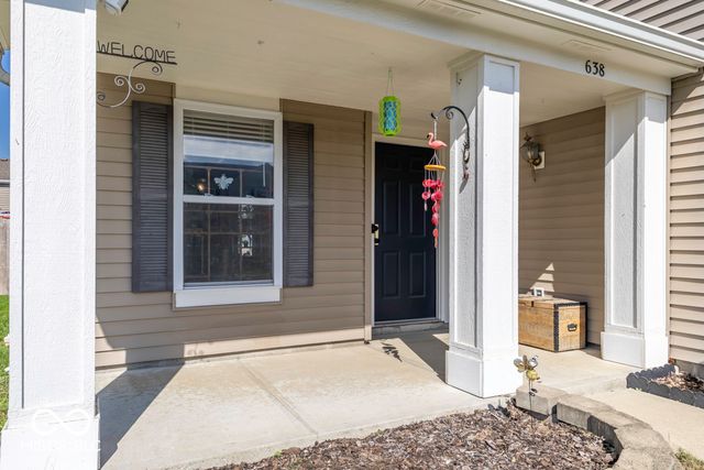 638 Harvest Meadow Way, New Whiteland, IN 46184