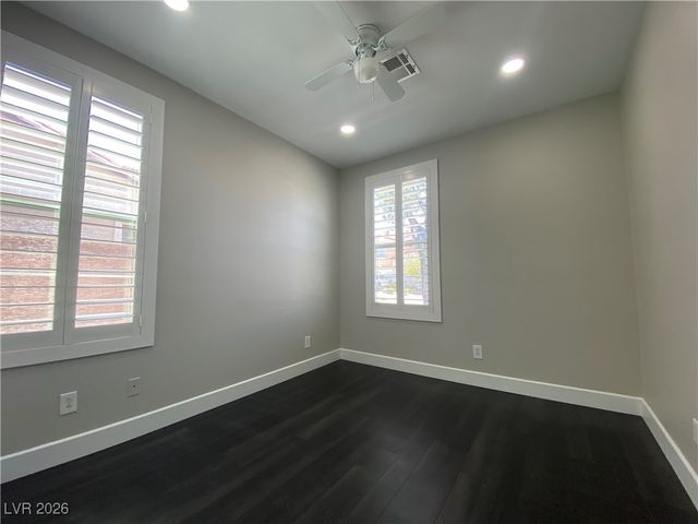 7956 Skyline View Court, Las Vegas, NV 89113