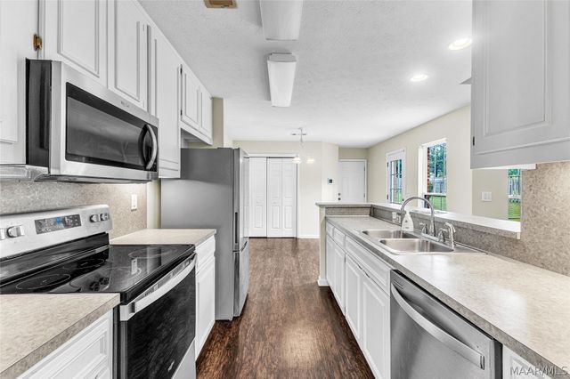 725 STABLEWAY Road, Pike Road, AL 36064