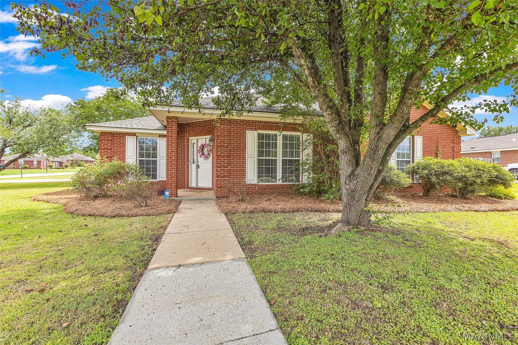 725 STABLEWAY Road, Pike Road, AL 36064
