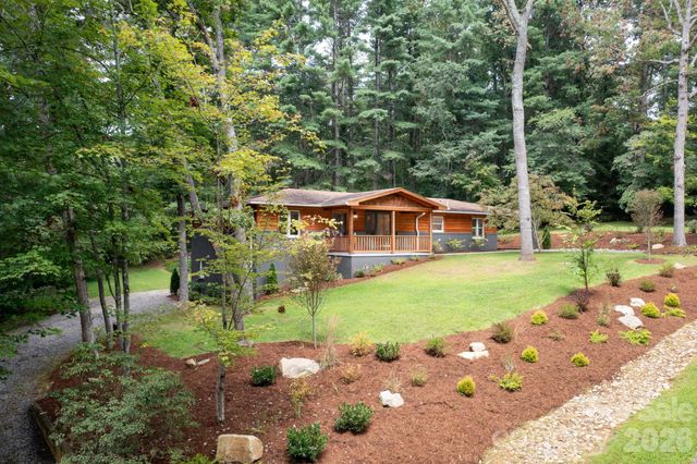 15 Pine Ridge Court, Fletcher, NC 28732