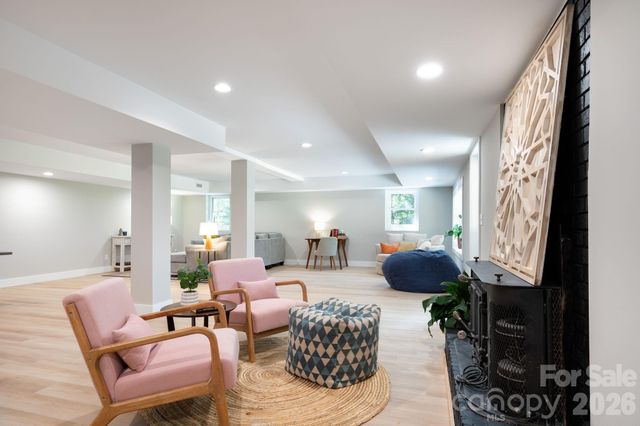 15 Pine Ridge Court, Fletcher, NC 28732