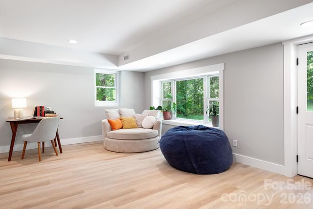 15 Pine Ridge Court, Fletcher, NC 28732