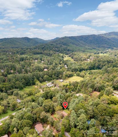 15 Pine Ridge Court, Fletcher, NC 28732