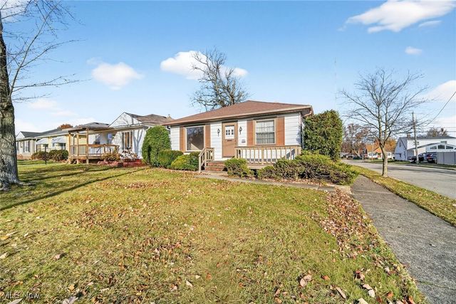 2802 Klusner Avenue, Parma, OH 44134