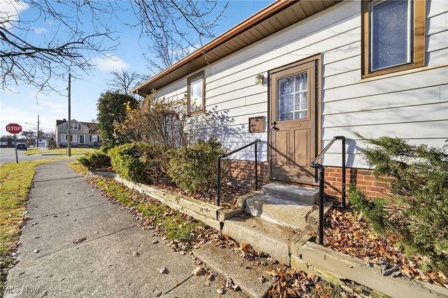 2802 Klusner Avenue, Parma, OH 44134