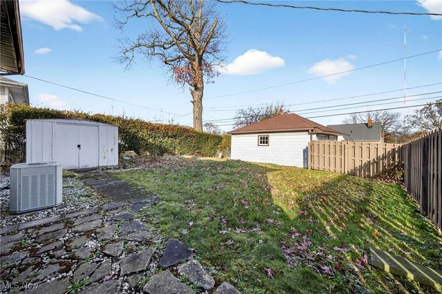 2802 Klusner Avenue, Parma, OH 44134