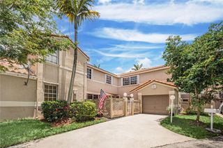 11127 Long Boat Dr, Cooper City, FL 33026