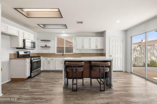 37608 Ribbon Lane, Palmdale, CA 93552