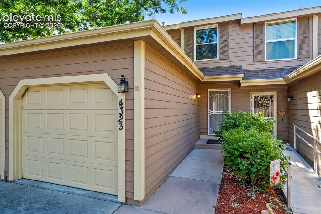 4323 Hunting Meadows Circle 5, Colorado Springs, CO 80916 — photo 2