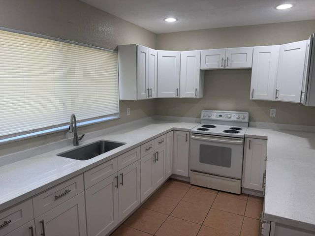 1200 NW 7TH Terrace, Fort Lauderdale, FL 33311