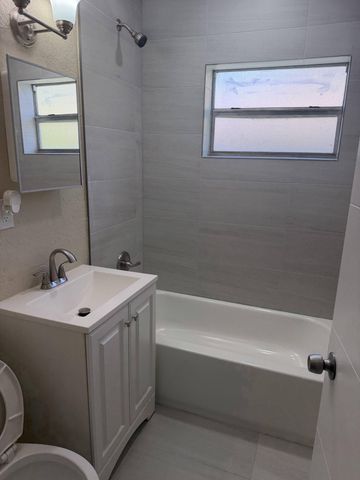 1200 NW 7TH Terrace, Fort Lauderdale, FL 33311