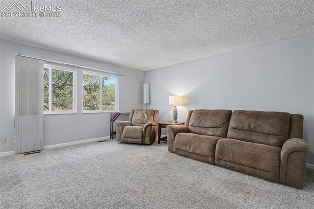 6945 Fielding Circle, Colorado Springs, CO 80911