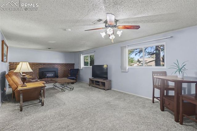 6945 Fielding Circle, Colorado Springs, CO 80911