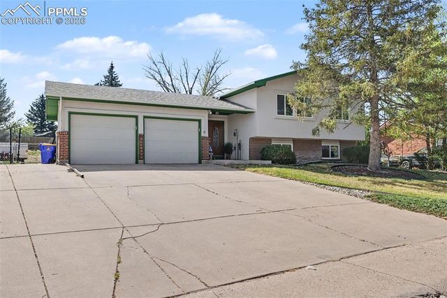 6945 Fielding Circle, Colorado Springs, CO 80911