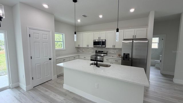 7985 SW 138TH STREET, Ocala, FL 34473