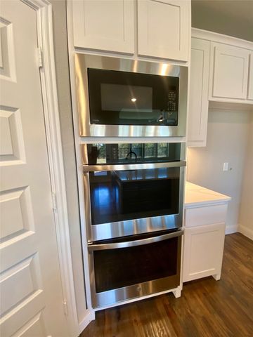 360 Devonshire Drive, Greenville, TX 75401