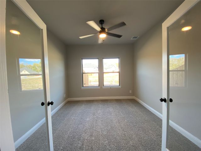 360 Devonshire Drive, Greenville, TX 75401