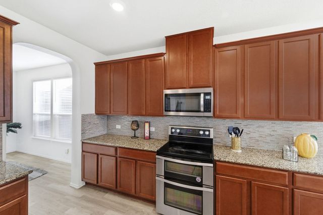 112 W Point WAY, Elgin, TX 78621