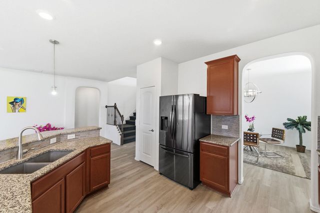 112 W Point WAY, Elgin, TX 78621